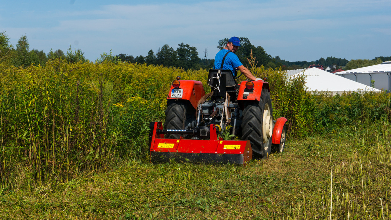 REMET CNC FMS 140 - Szárzúzó: 5 kép. REMET CNC FMS 140 - Szárzúzó: 5 kép.