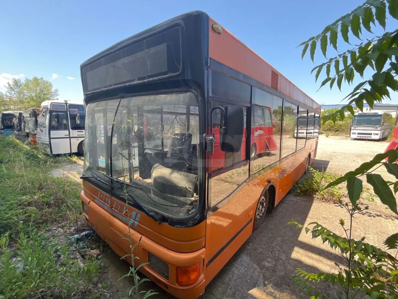 Bundle di 2 mezzi Man - 11 230 Neoplan - N4011 - Városi busz: 2 kép. Bundle di 2 mezzi Man - 11 230 Neoplan - N4011 - Városi busz: 2 kép.