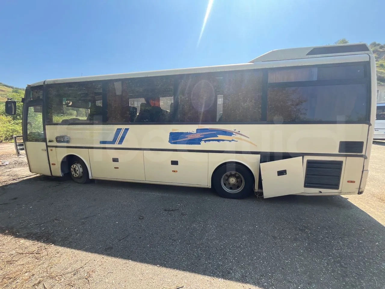 Bundle di 3 mezzi Man - 10.180 HOCL Man - Lion's City Iveco - Orlandi Sicca - Távolsági busz: 4 kép. Bundle di 3 mezzi Man - 10.180 HOCL Man - Lion's City Iveco - Orlandi Sicca - Távolsági busz: 4 kép.