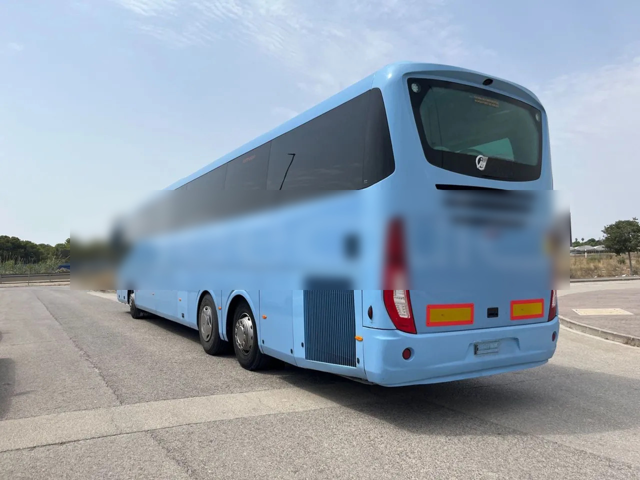 Irizar i6 - Busz: 3 kép. Irizar i6 - Busz: 3 kép.