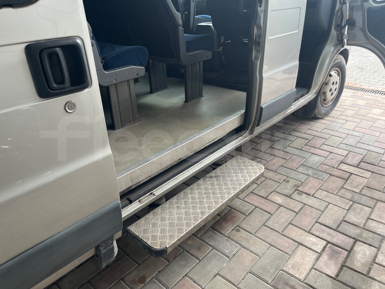 Távolsági busz Fiat Ducato Maxi: 12 kép.