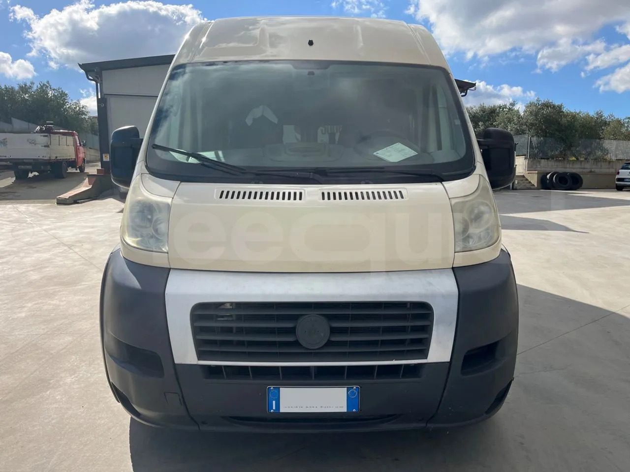 Fiat Ducato - Iskolabusz: 2 kép. Fiat Ducato - Iskolabusz: 2 kép.