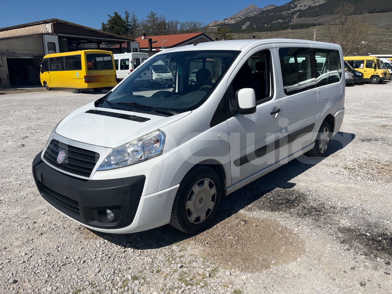 Fiat Scudo - Minibusz, Kisbusz: 4 kép. Fiat Scudo - Minibusz, Kisbusz: 4 kép.