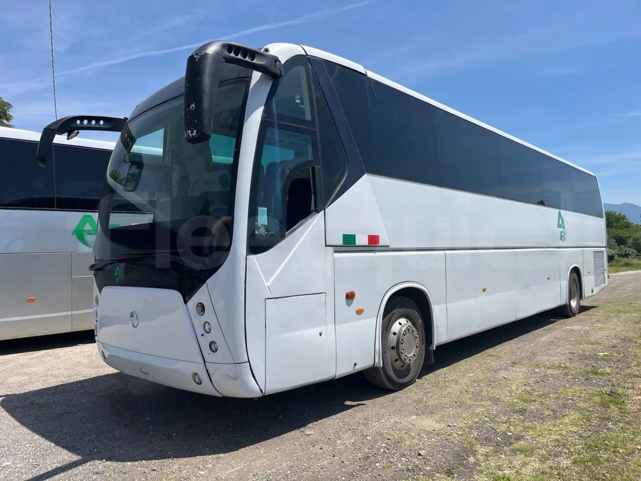 Irisbus 397E.12 - Távolsági busz: 4 kép. Irisbus 397E.12 - Távolsági busz: 4 kép.