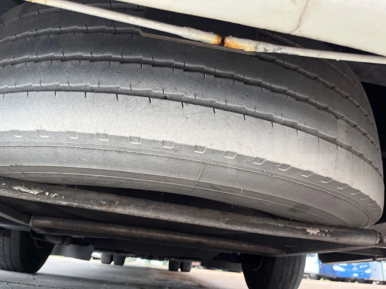 Távolsági busz Irisbus 397E.12: 46 kép. Távolsági busz Irisbus 397E.12: 46 kép.