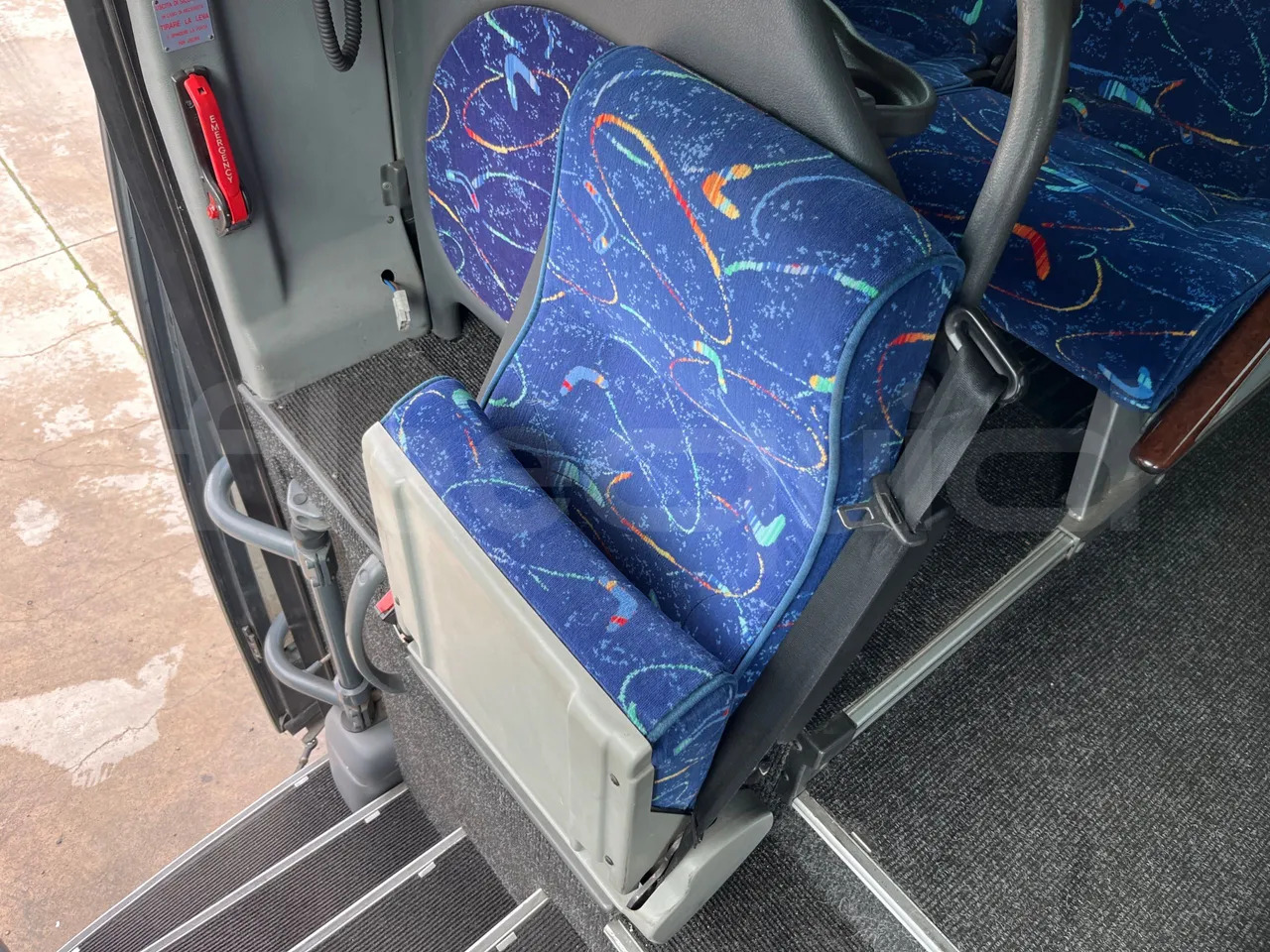 Távolsági busz Irisbus 397E.12: 21 kép. Távolsági busz Irisbus 397E.12: 21 kép.