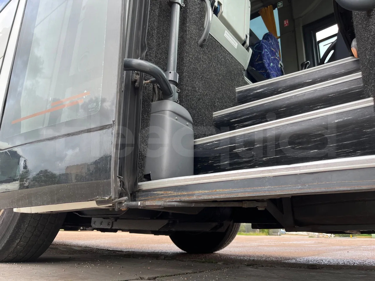 Távolsági busz Irisbus 397E.12: 40 kép. Távolsági busz Irisbus 397E.12: 40 kép.