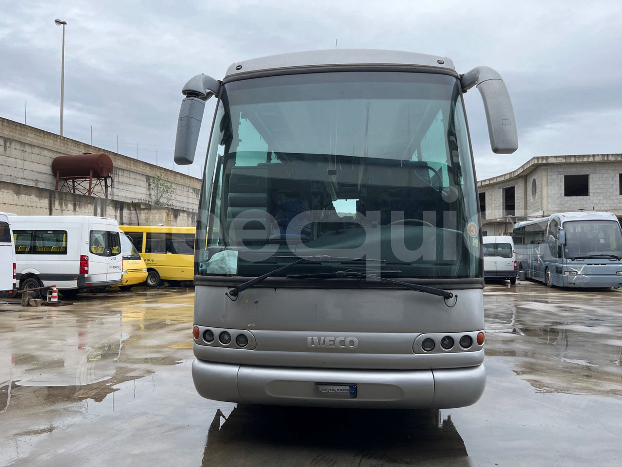 Irisbus Domino Orlandi 2001 - Távolsági busz: 2 kép. Irisbus Domino Orlandi 2001 - Távolsági busz: 2 kép.