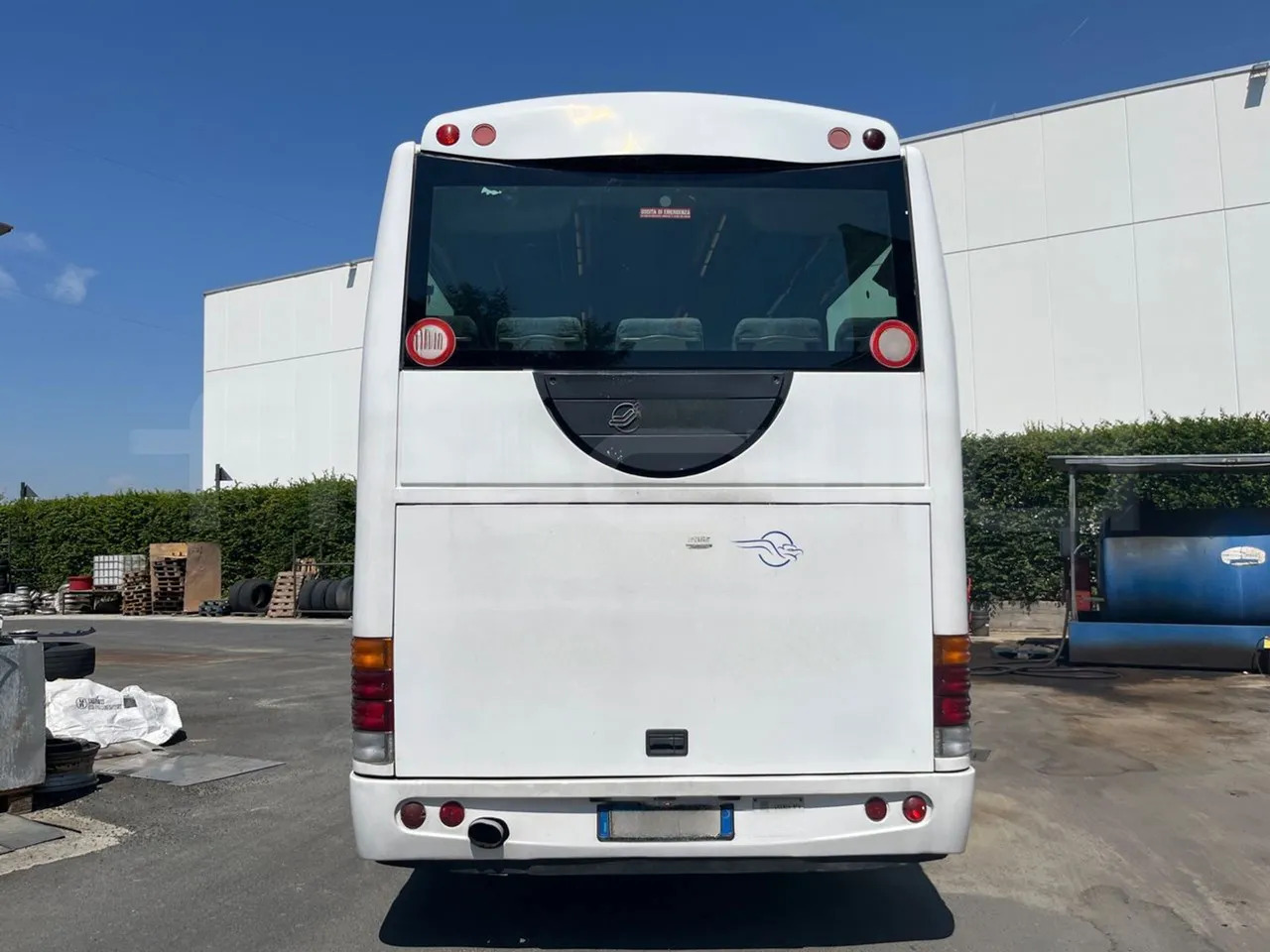 Irizar Scania Century - Távolsági busz: 5 kép. Irizar Scania Century - Távolsági busz: 5 kép.