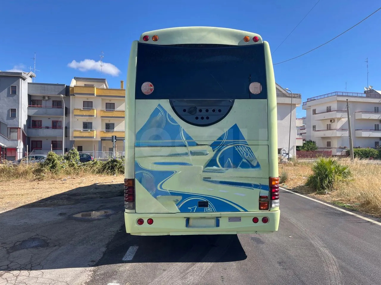 Irizar Scania Century - Távolsági busz: 5 kép. Irizar Scania Century - Távolsági busz: 5 kép.