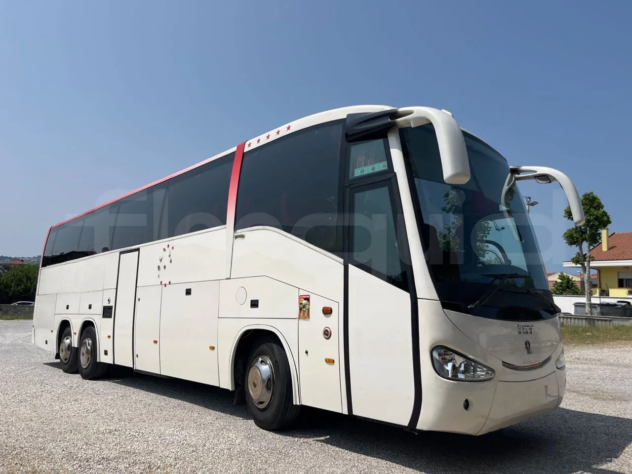 Irizar Scania Century - Távolsági busz: 1 kép. Irizar Scania Century - Távolsági busz: 1 kép.