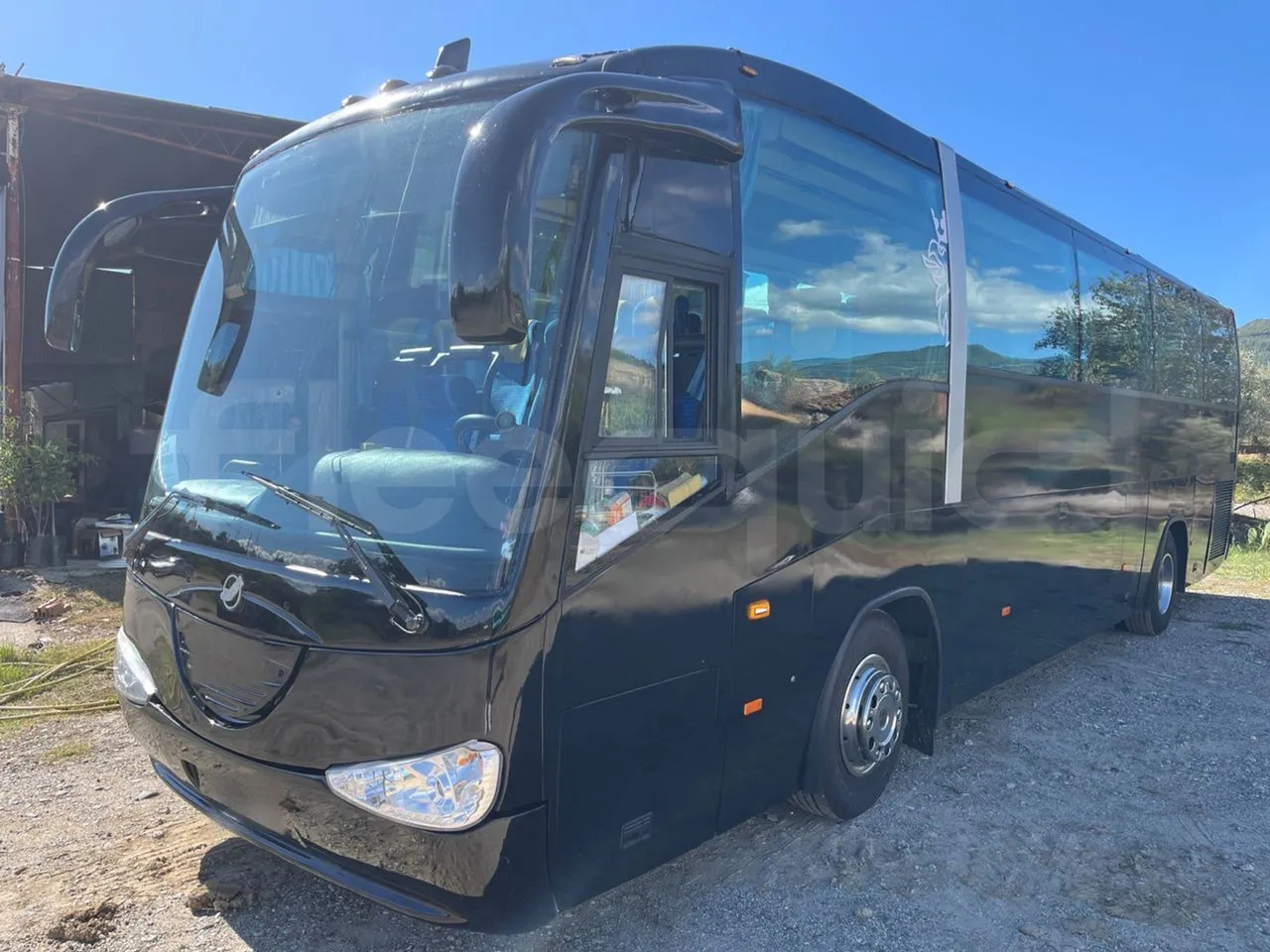 Irizar Scania Century - Távolsági busz: 4 kép. Irizar Scania Century - Távolsági busz: 4 kép.