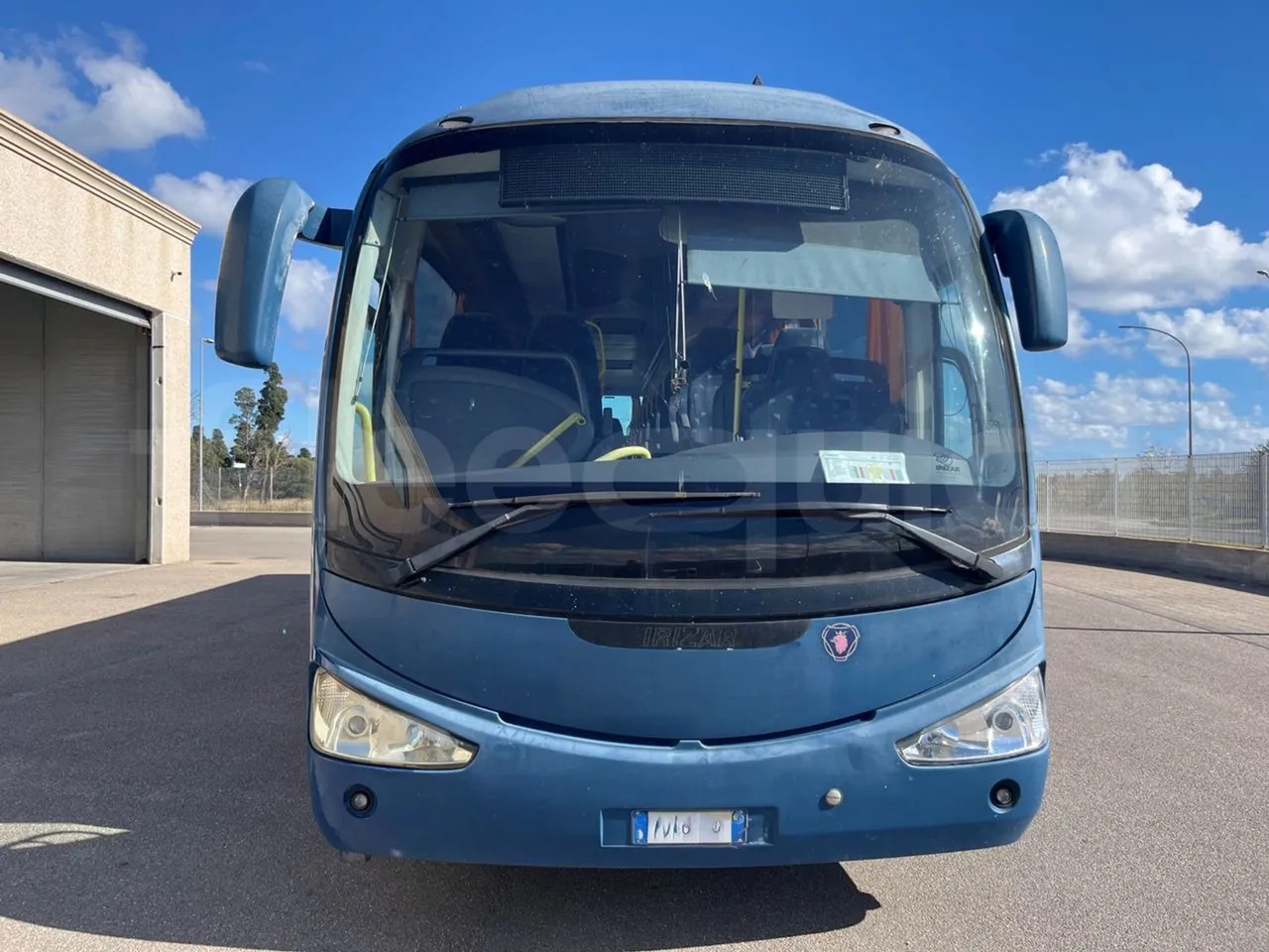 Irizar Scania - Helyközi busz: 2 kép. Irizar Scania - Helyközi busz: 2 kép.
