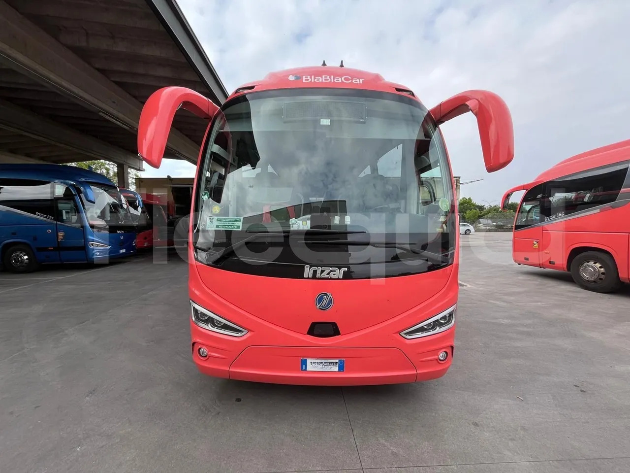 Irizar i6 - Távolsági busz: 2 kép. Irizar i6 - Távolsági busz: 2 kép.