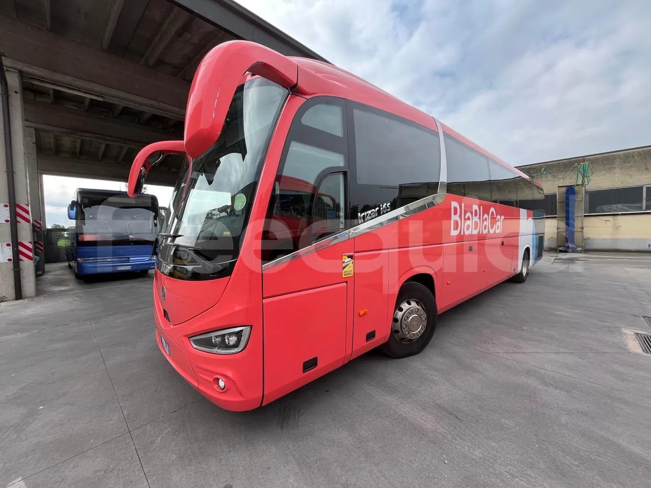 Irizar i6 - Távolsági busz: 3 kép. Irizar i6 - Távolsági busz: 3 kép.