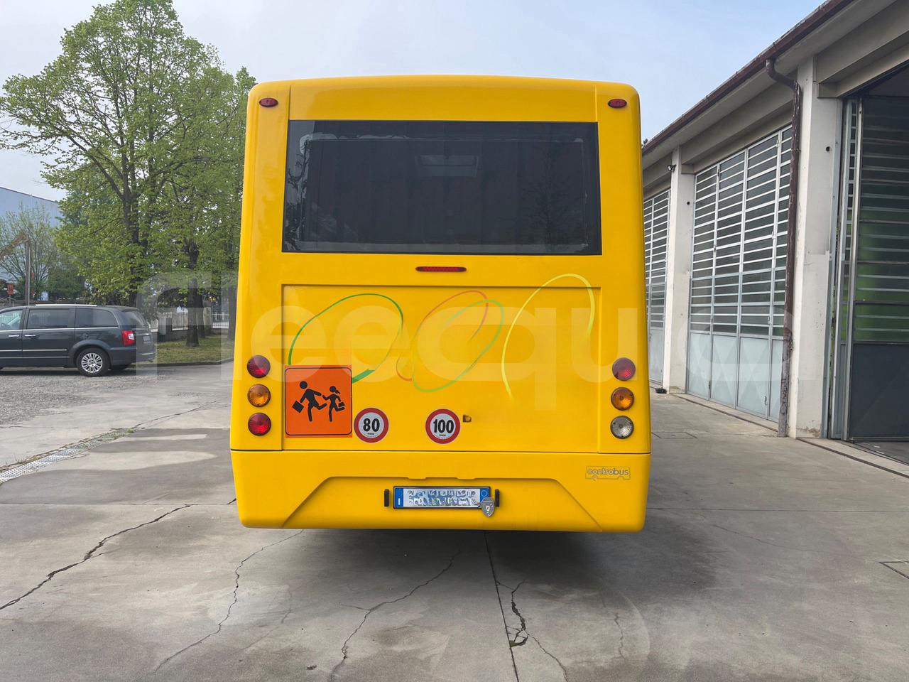 Iveco 100/E4 - Iskolabusz: 5 kép. Iveco 100/E4 - Iskolabusz: 5 kép.