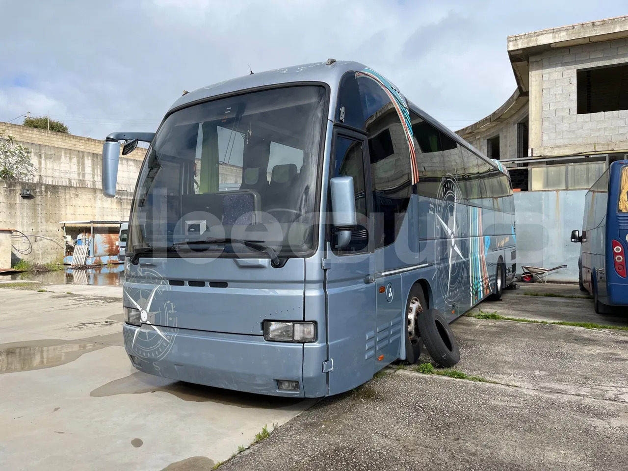 Iveco 380 - Távolsági busz: 4 kép. Iveco 380 - Távolsági busz: 4 kép.