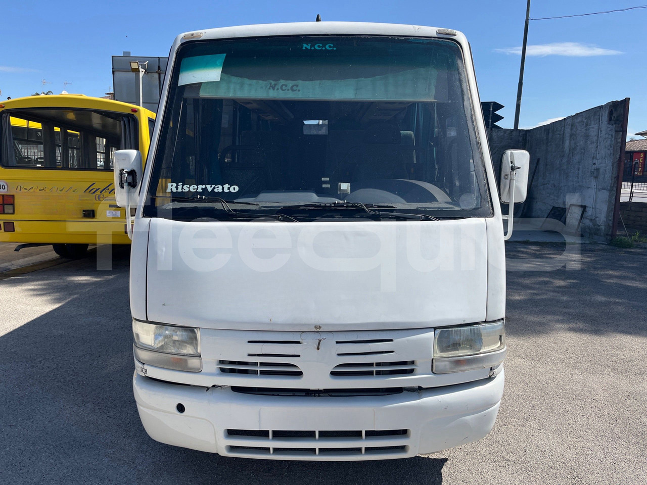 Iveco 59E12 - Minibusz, Kisbusz: 2 kép. Iveco 59E12 - Minibusz, Kisbusz: 2 kép.