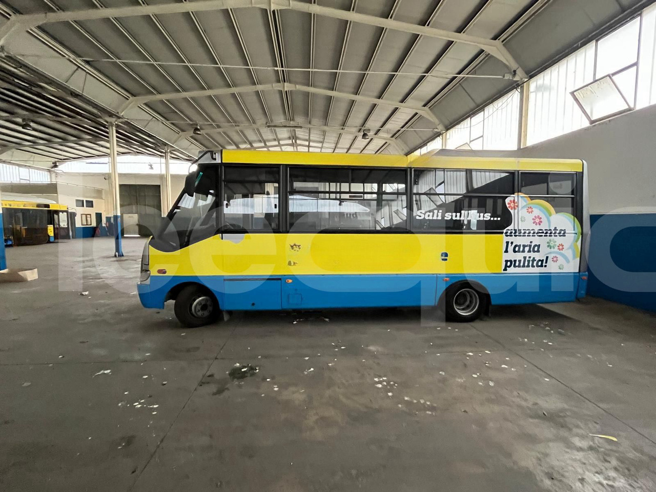 Iveco A40 - Iskolabusz: 4 kép. Iveco A40 - Iskolabusz: 4 kép.