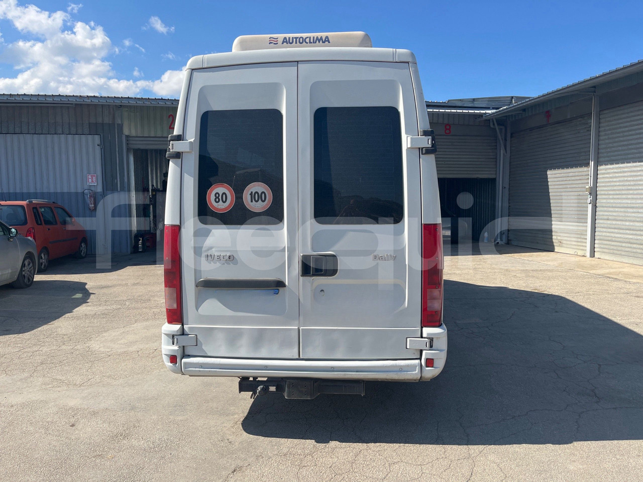 Iveco A50 - Minibusz, Kisbusz: 5 kép. Iveco A50 - Minibusz, Kisbusz: 5 kép.