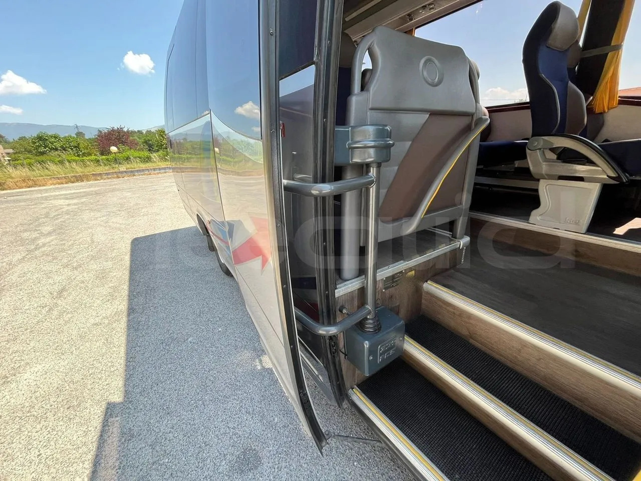 Iveco A65C/E4/27 - Távolsági busz: 5 kép. Iveco A65C/E4/27 - Távolsági busz: 5 kép.