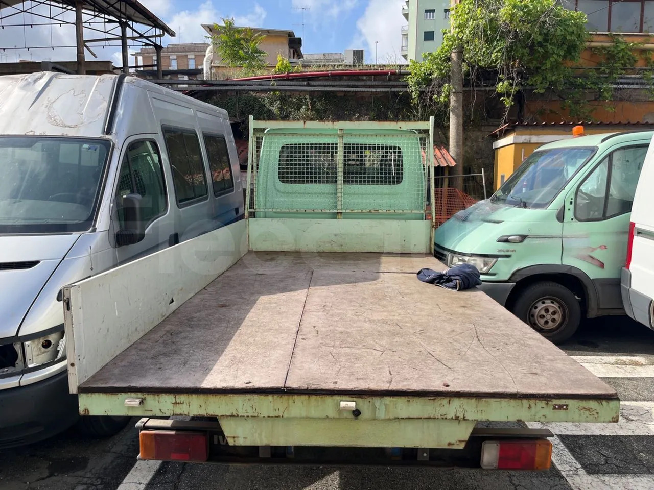 Iveco Bontempi - Minibusz, Kisbusz: 3 kép. Iveco Bontempi - Minibusz, Kisbusz: 3 kép.