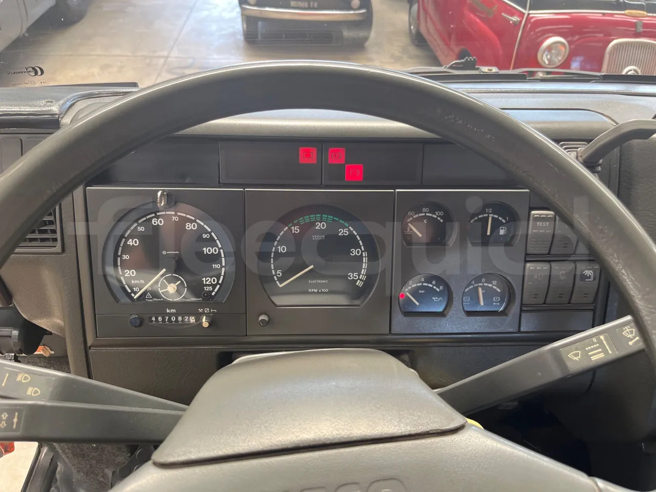 Iveco Cacciamali - Iskolabusz: 3 kép. Iveco Cacciamali - Iskolabusz: 3 kép.