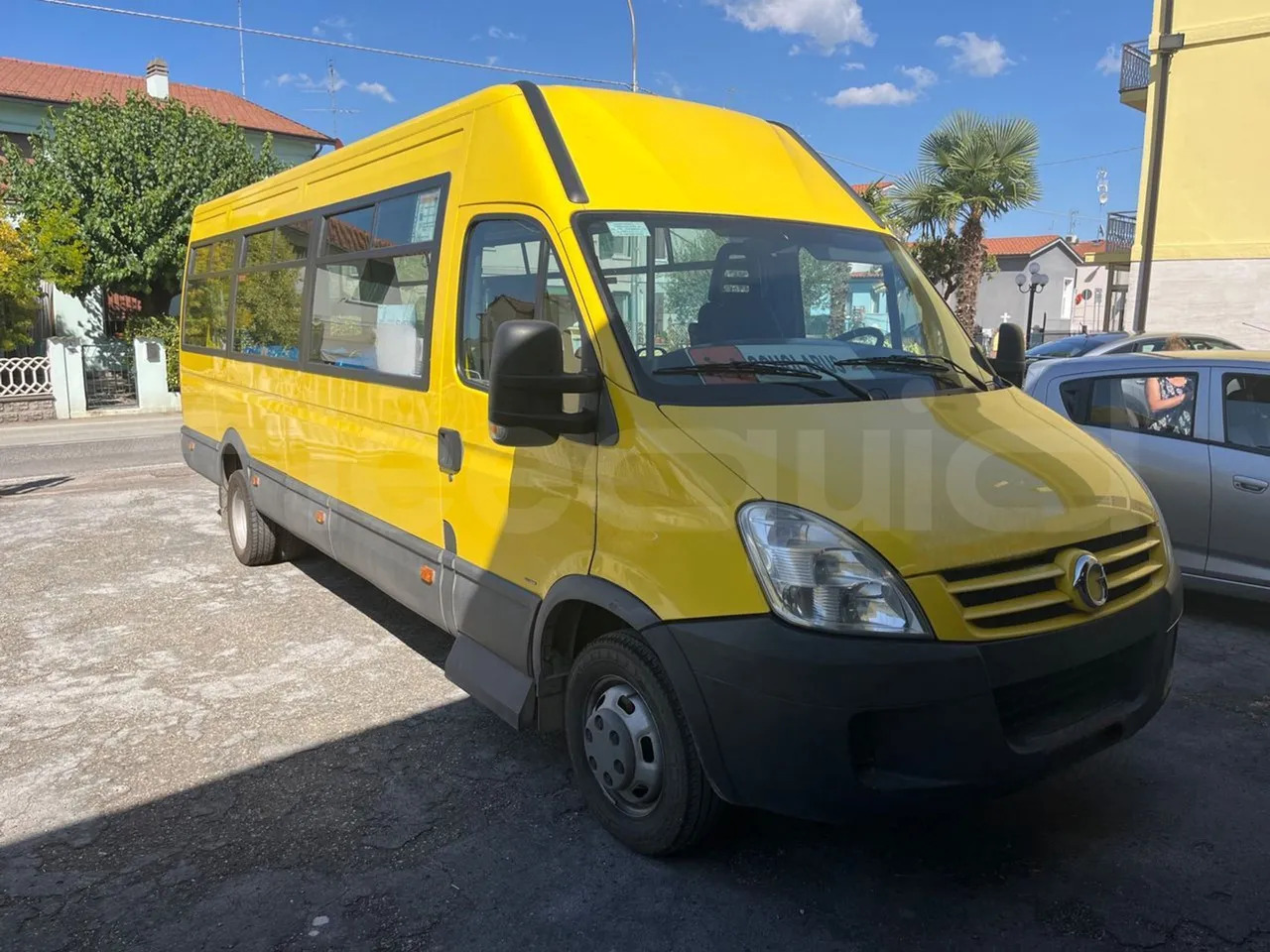 Iveco Daily - Iskolabusz: 1 kép. Iveco Daily - Iskolabusz: 1 kép.