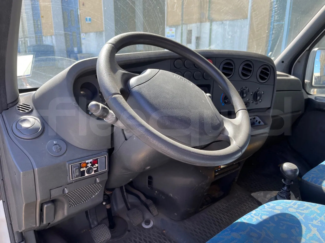 Iveco Daily - Minibusz, Kisbusz: 3 kép. Iveco Daily - Minibusz, Kisbusz: 3 kép.