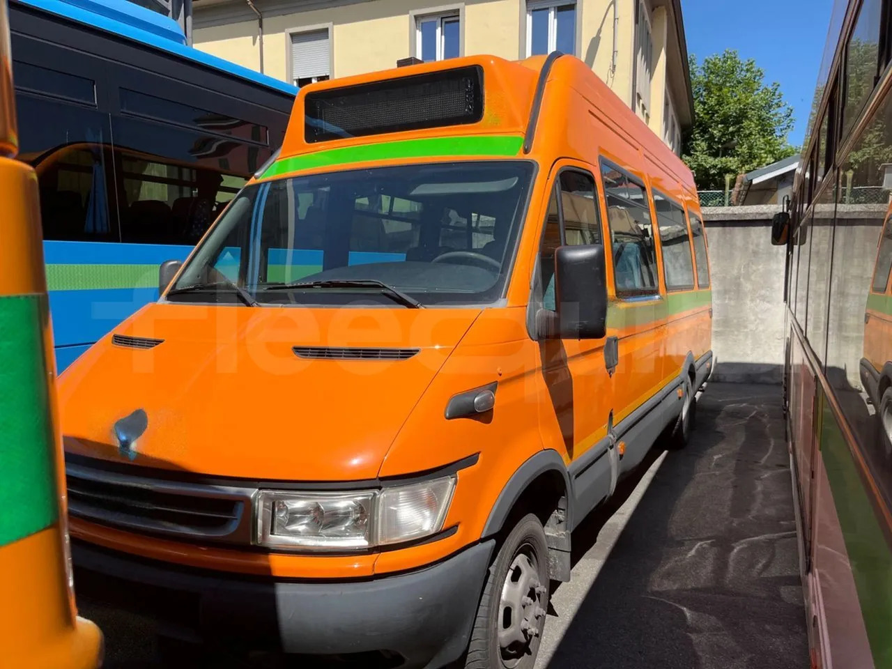 Iveco Daily - Minibusz, Kisbusz: 4 kép. Iveco Daily - Minibusz, Kisbusz: 4 kép.