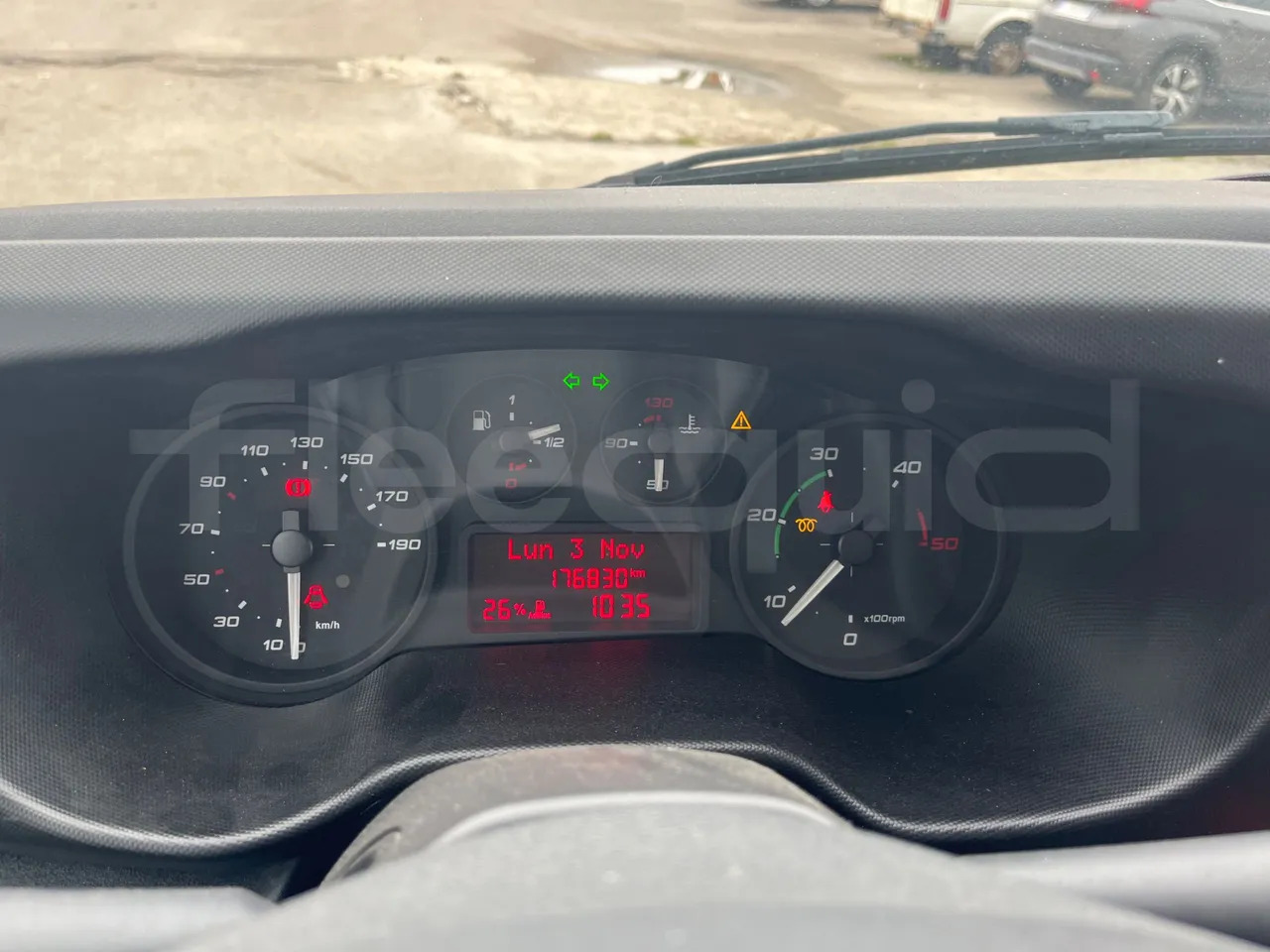 Iveco Daily - Iskolabusz: 3 kép. Iveco Daily - Iskolabusz: 3 kép.