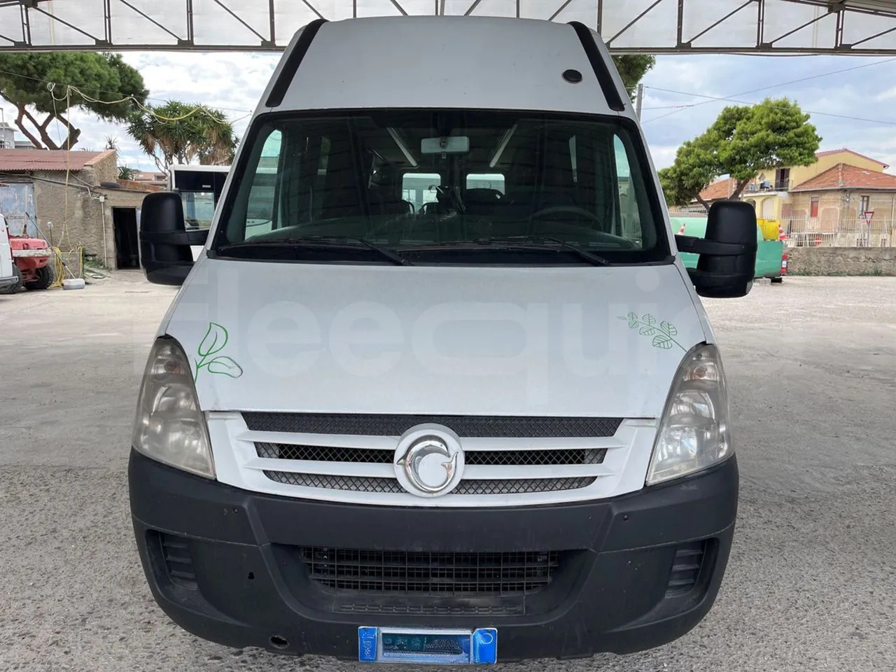 Iveco Daily - Távolsági busz: 2 kép. Iveco Daily - Távolsági busz: 2 kép.