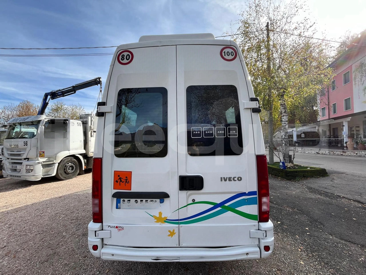 Iveco Daily - Minibusz, Kisbusz: 5 kép. Iveco Daily - Minibusz, Kisbusz: 5 kép.