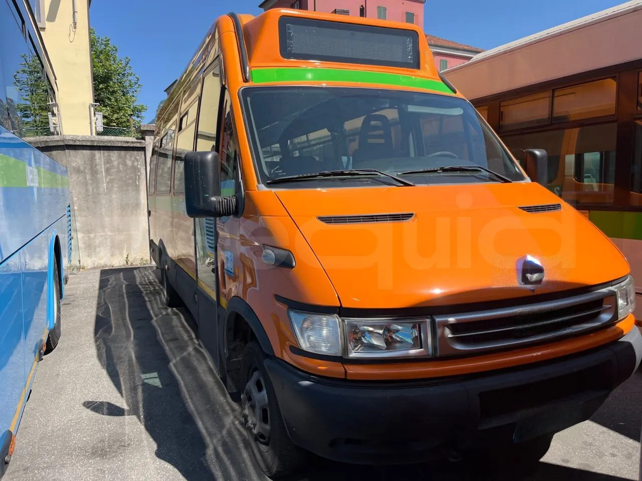 Iveco Daily - Minibusz, Kisbusz: 2 kép. Iveco Daily - Minibusz, Kisbusz: 2 kép.
