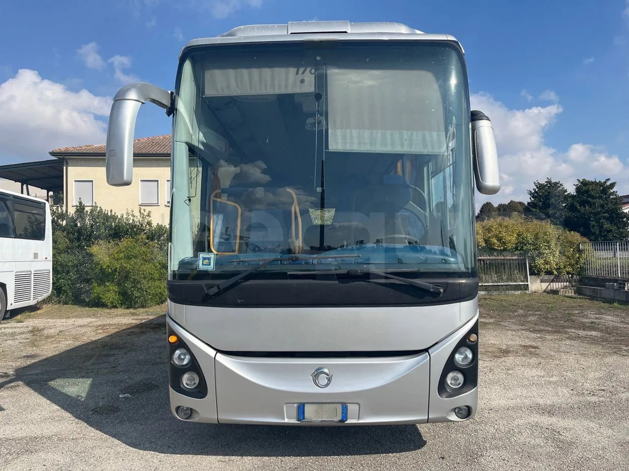 Iveco Evadys - Távolsági busz: 2 kép. Iveco Evadys - Távolsági busz: 2 kép.