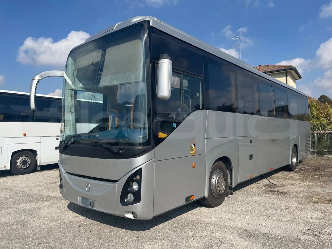 Iveco Evadys - Távolsági busz: 4 kép. Iveco Evadys - Távolsági busz: 4 kép.