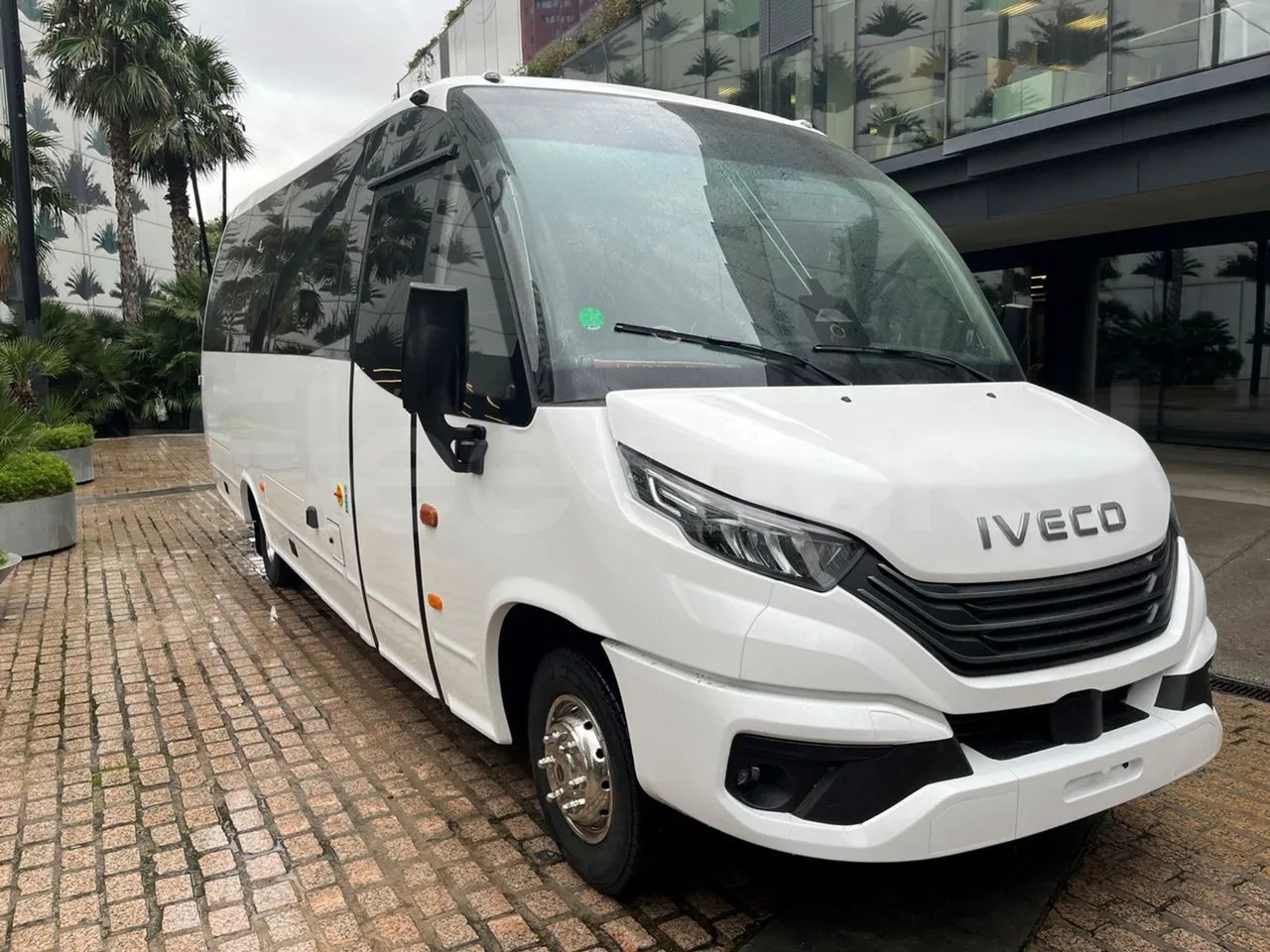 Iveco Indcar - Távolsági busz: 1 kép. Iveco Indcar - Távolsági busz: 1 kép.