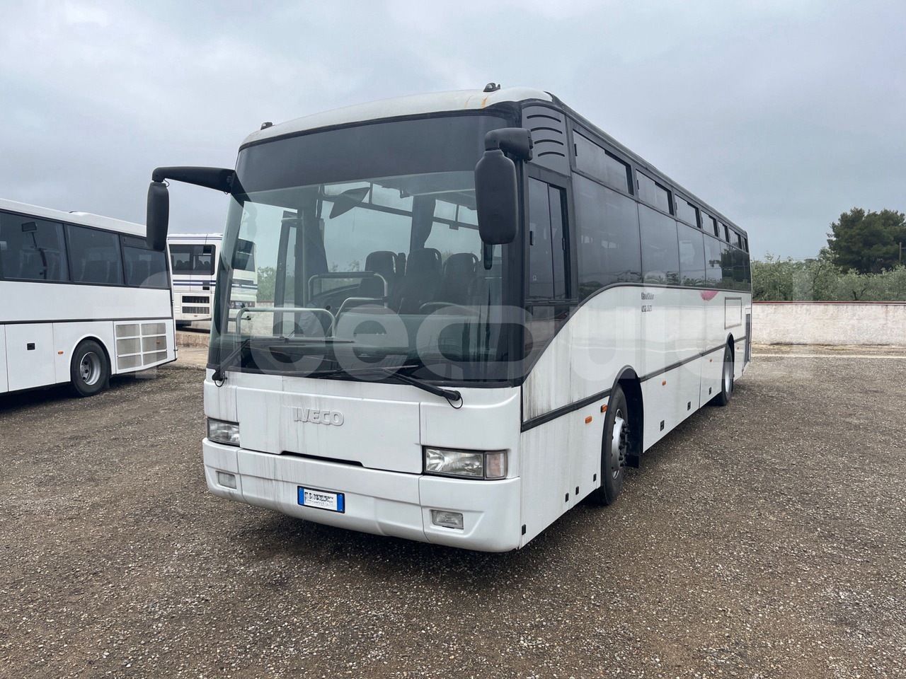 Iveco Irisbus Italia - Helyközi busz: 4 kép. Iveco Irisbus Italia - Helyközi busz: 4 kép.