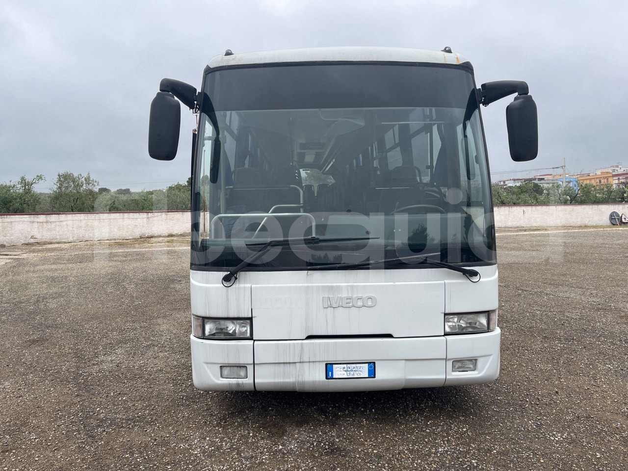 Iveco Irisbus Italia - Helyközi busz: 2 kép. Iveco Irisbus Italia - Helyközi busz: 2 kép.