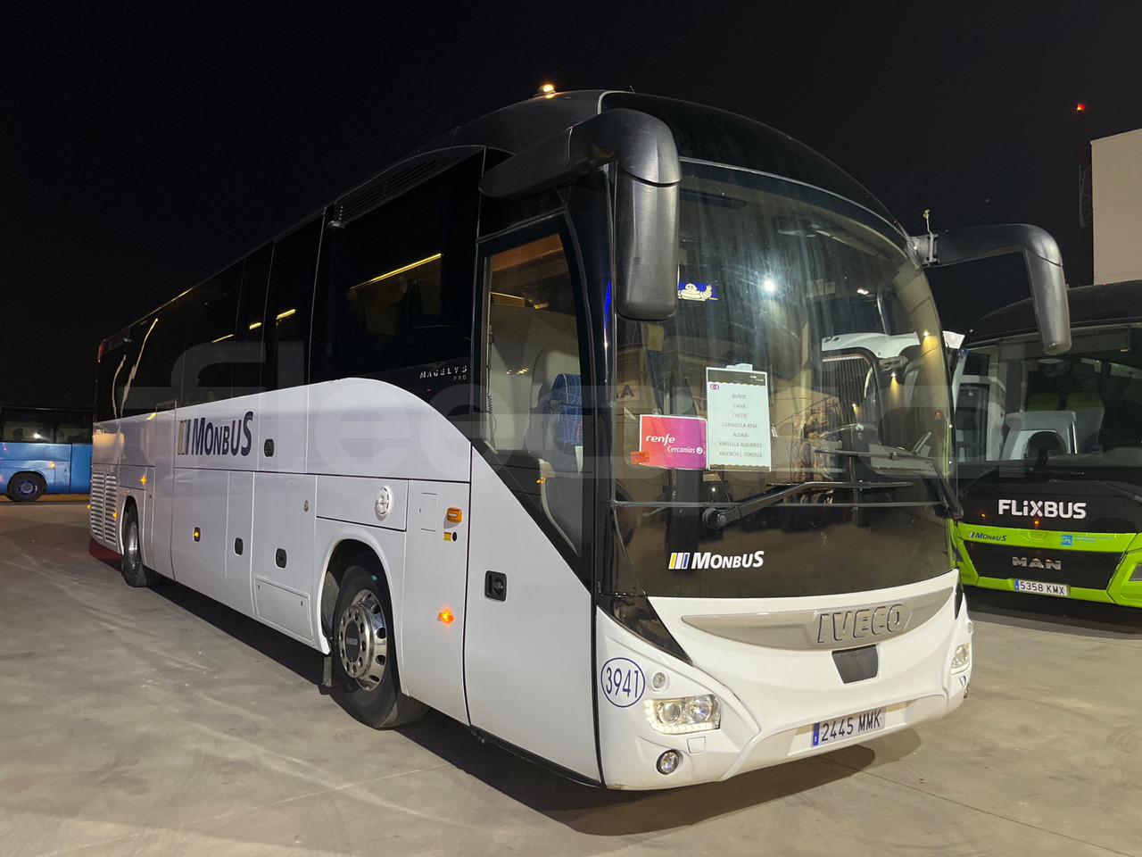 Iveco Magelys - Távolsági busz: 1 kép. Iveco Magelys - Távolsági busz: 1 kép.