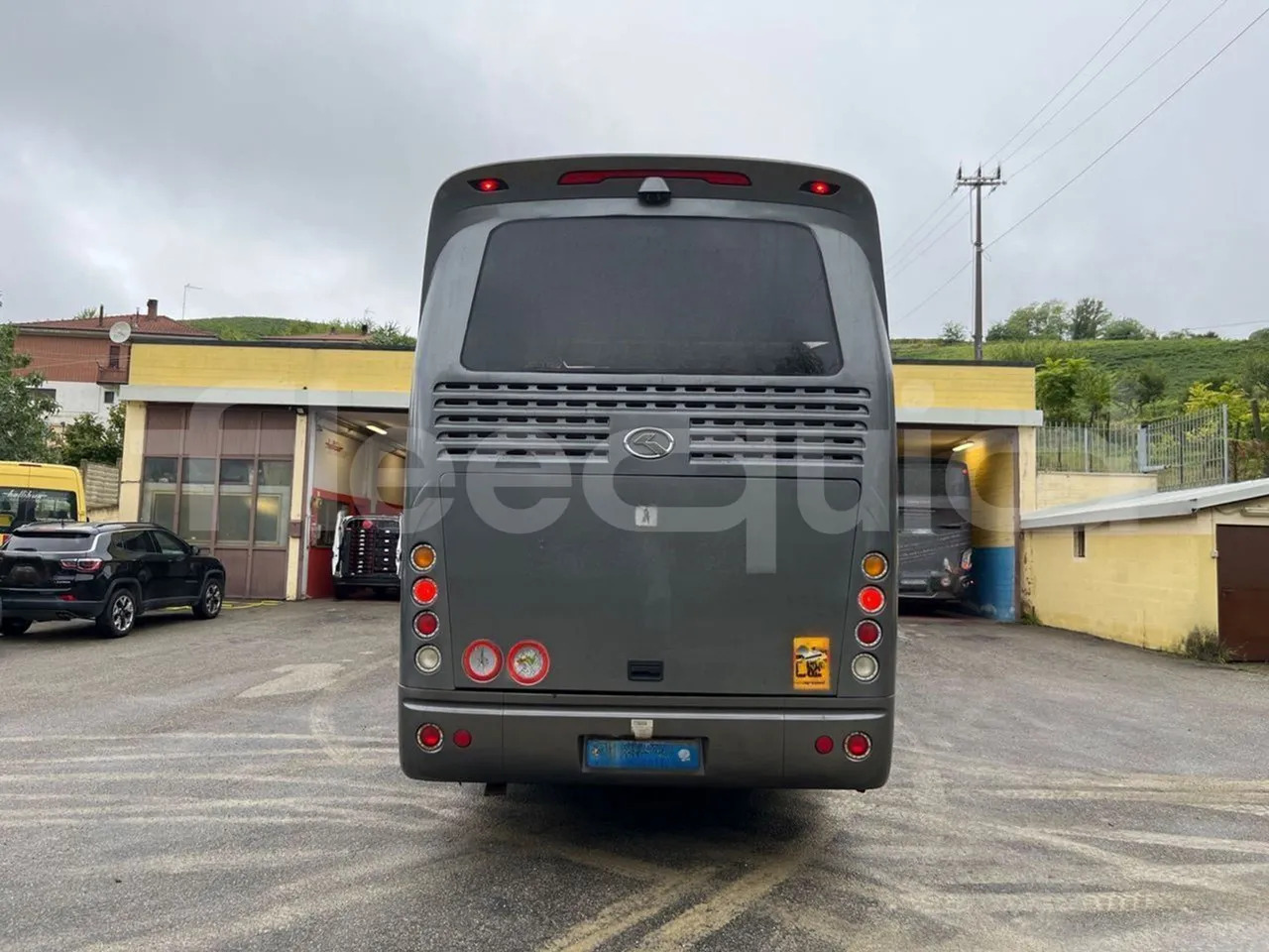King Long XMQ6127 - Távolsági busz: 5 kép. King Long XMQ6127 - Távolsági busz: 5 kép.