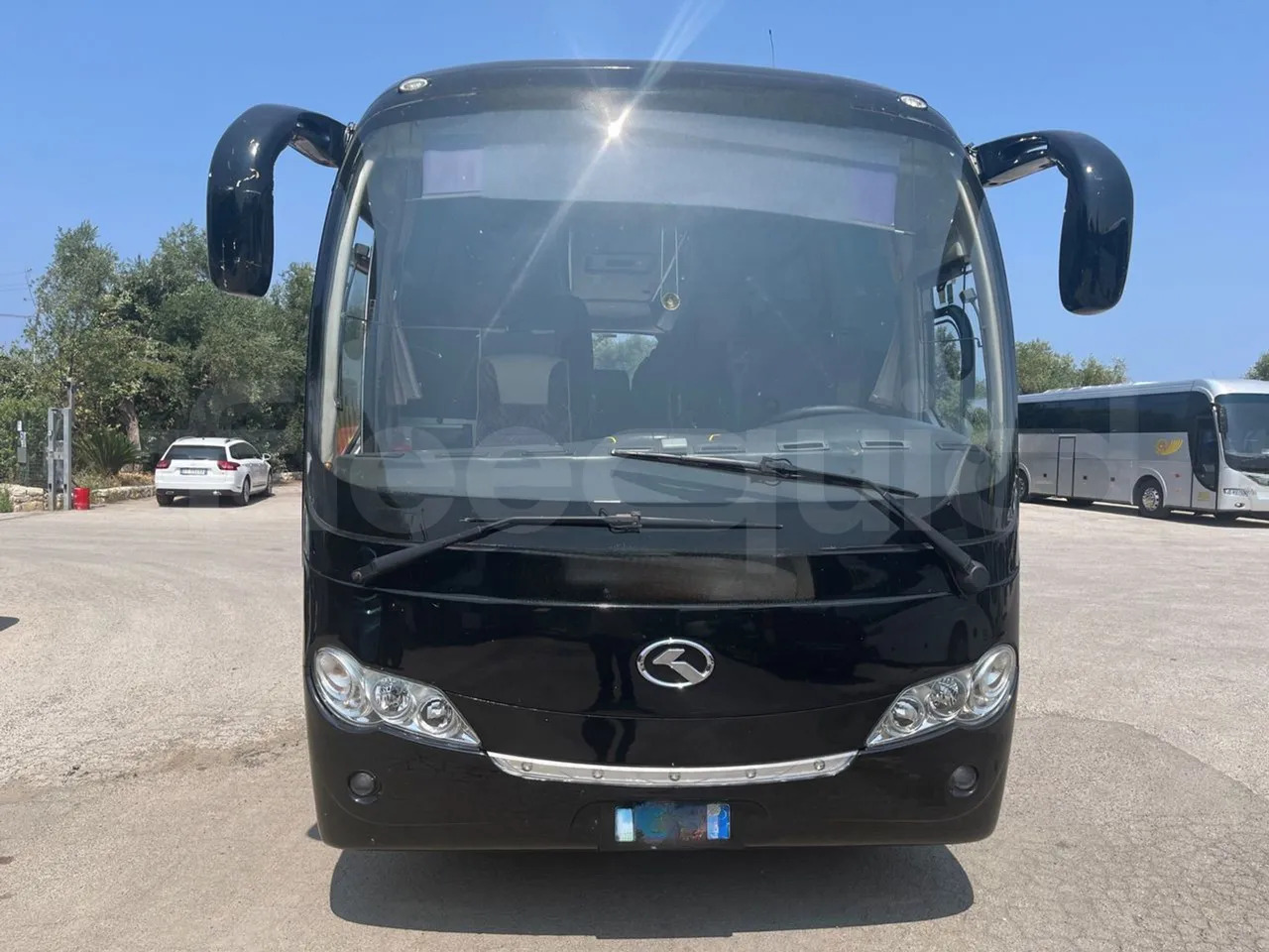 King Long XMQ6800 - Távolsági busz: 2 kép. King Long XMQ6800 - Távolsági busz: 2 kép.
