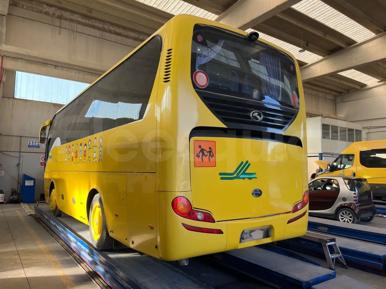 Távolsági busz King Long XMQ6800: 9 kép.