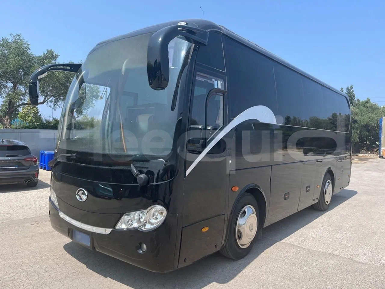 King Long XMQ6800 - Távolsági busz: 4 kép. King Long XMQ6800 - Távolsági busz: 4 kép.