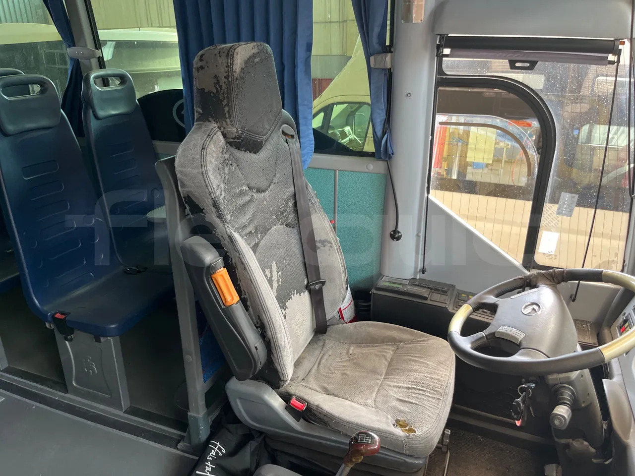 Távolsági busz King Long XMQ6800: 18 kép.