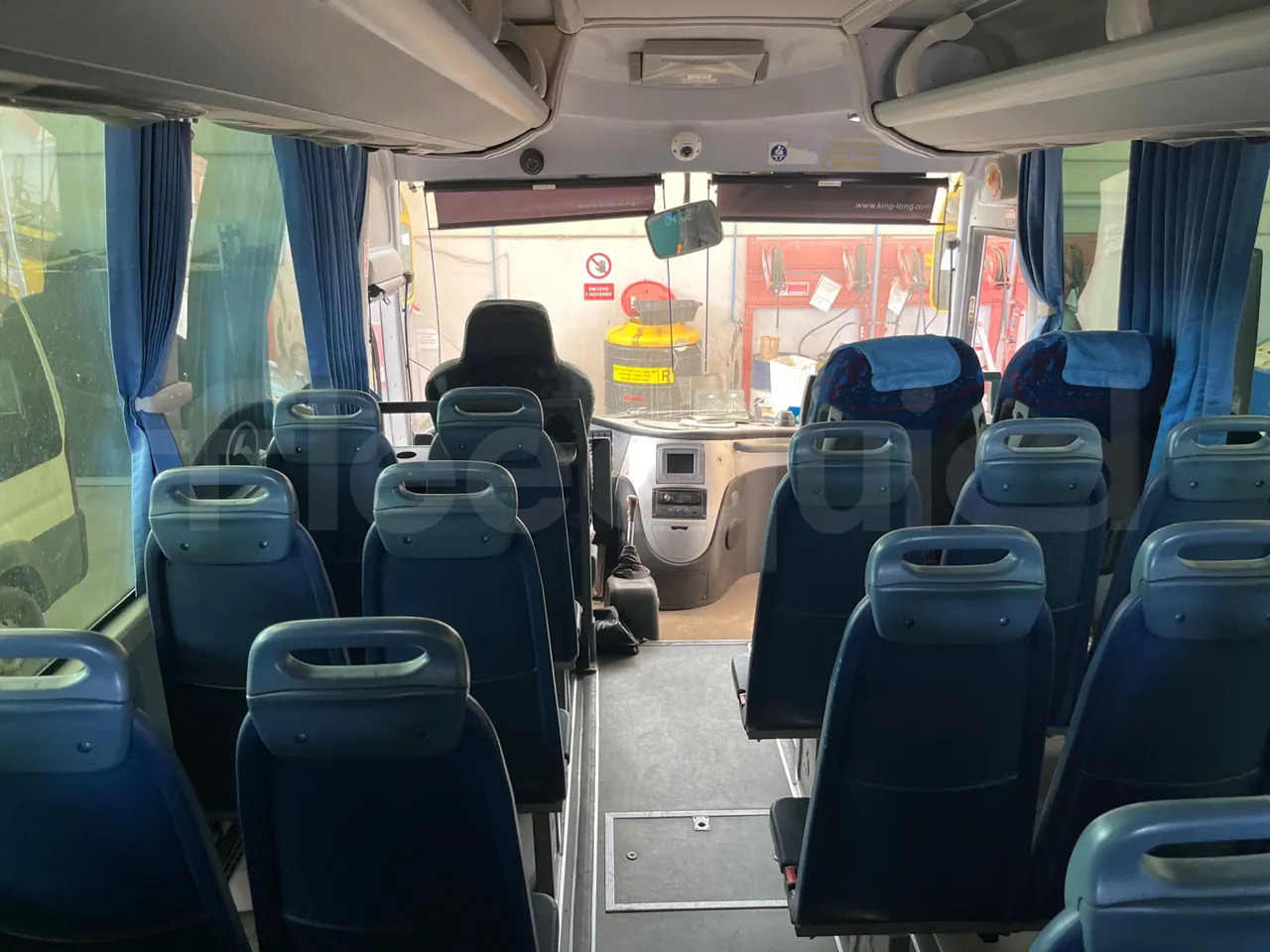 Távolsági busz King Long XMQ6800: 26 kép.