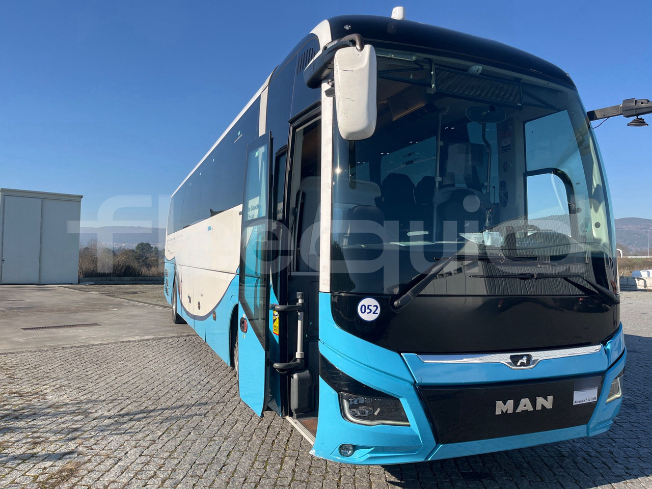 Man Lion's Coach - Távolsági busz: 1 kép. Man Lion's Coach - Távolsági busz: 1 kép.