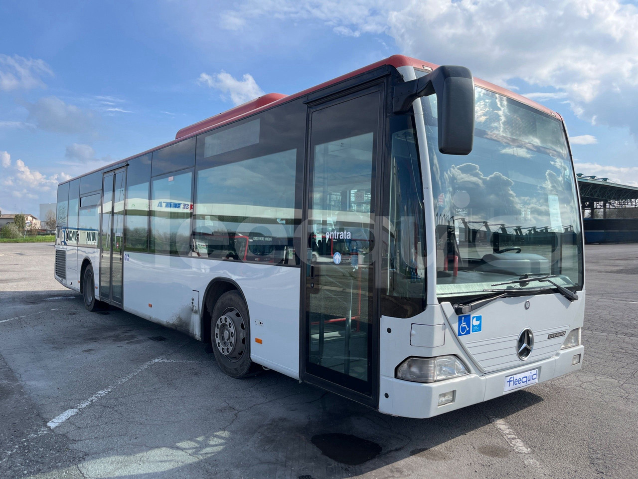 Mercedes-Benz Citaro - Helyközi busz: 1 kép. Mercedes-Benz Citaro - Helyközi busz: 1 kép.