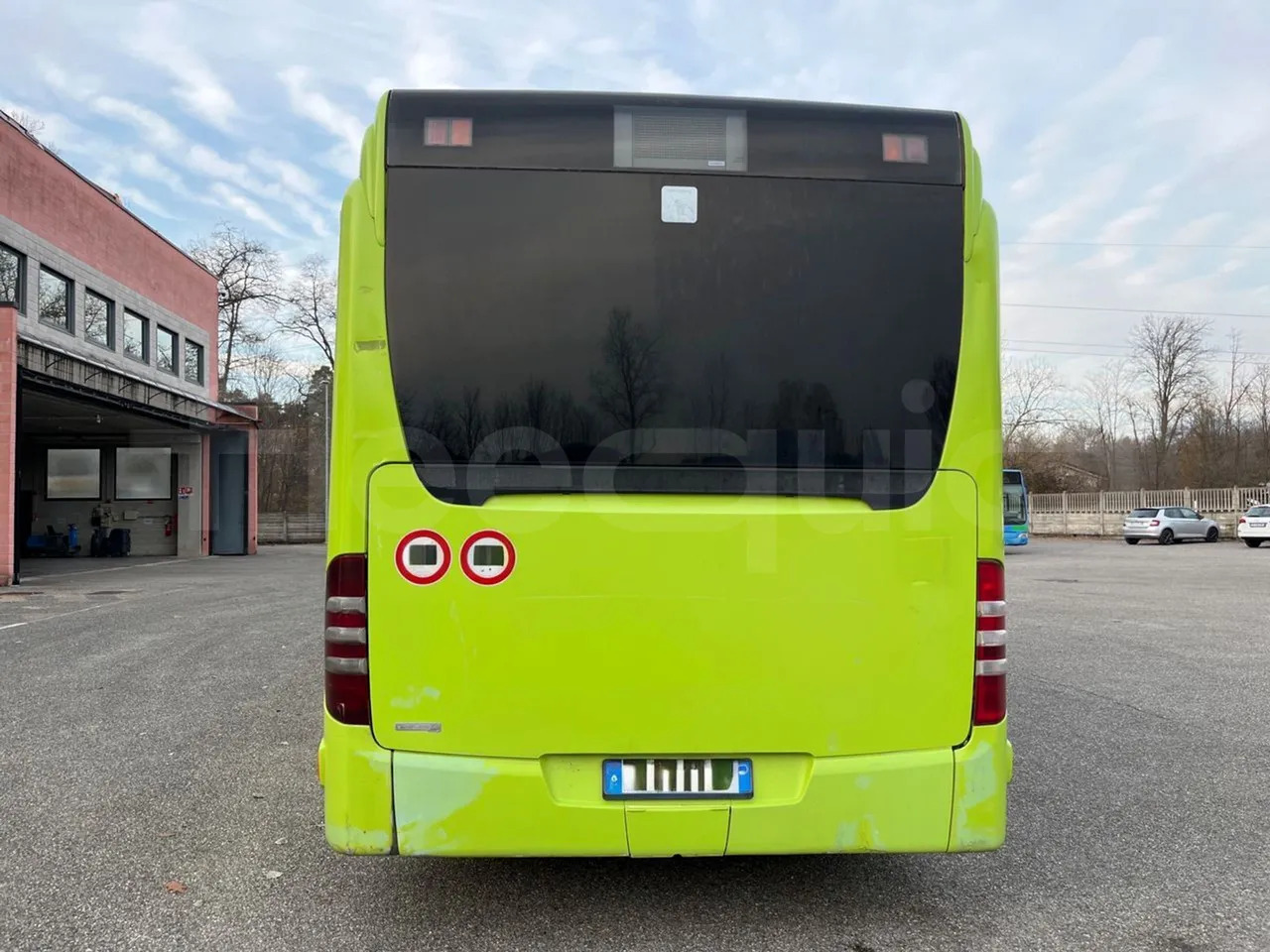 Mercedes-Benz Citaro - Helyközi busz: 4 kép. Mercedes-Benz Citaro - Helyközi busz: 4 kép.