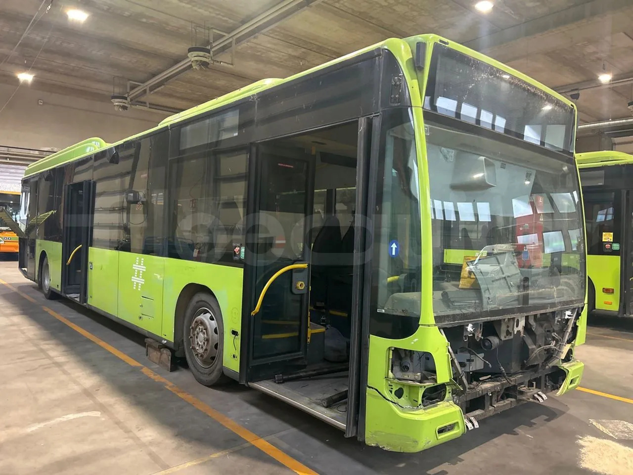 Mercedes-Benz Citaro - Helyközi busz: 1 kép. Mercedes-Benz Citaro - Helyközi busz: 1 kép.